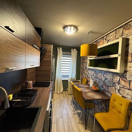 Mox Downtown Apartman เดเบรตเซน ภายนอก รูปภาพ