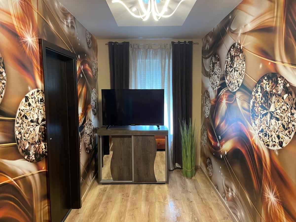 Mox Downtown Apartman เดเบรตเซน ภายนอก รูปภาพ