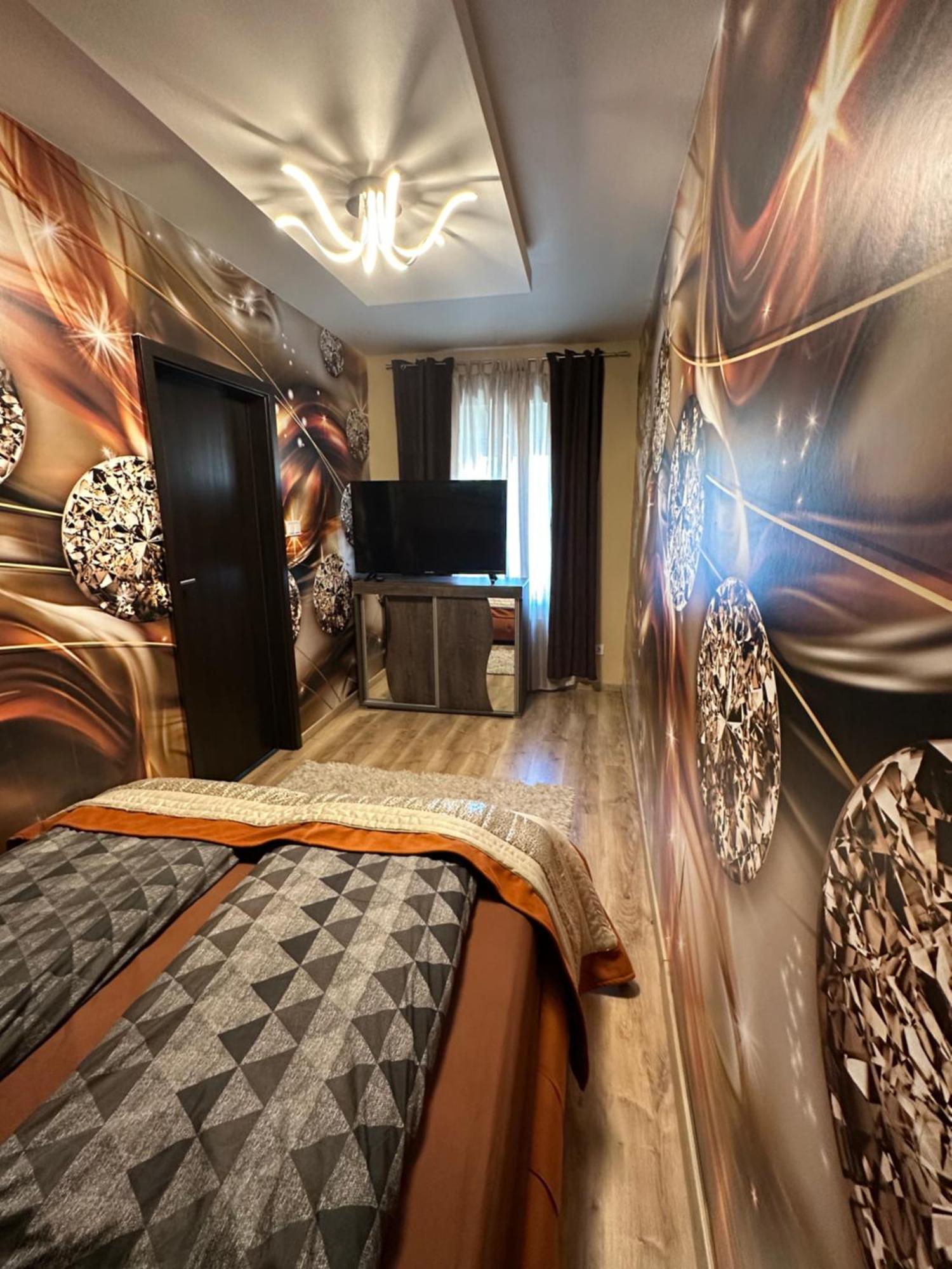 Mox Downtown Apartman เดเบรตเซน ภายนอก รูปภาพ